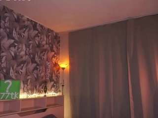 tracikuhnel's live room