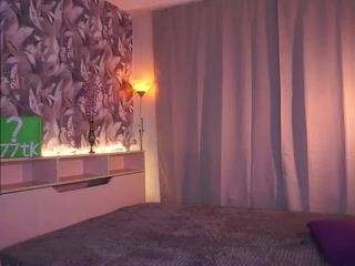 TraciKuhnel live cam preview