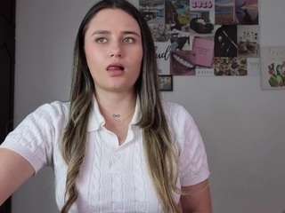 Veronika-winslow's cam show statistics and live stream