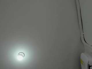 adoraht live webcam show