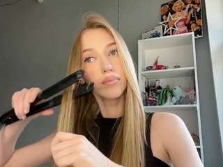 laraethurrell