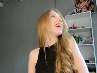 laraethurrell