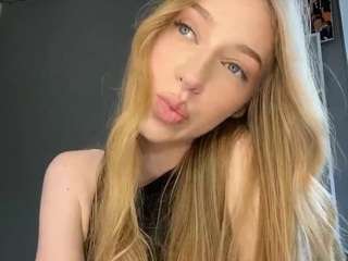 laraethurrell