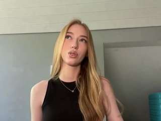 laraethurrell