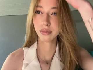 laraethurrell