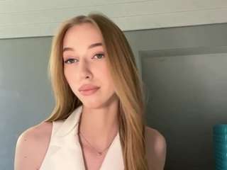 laraethurrell