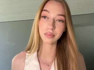 laraethurrell