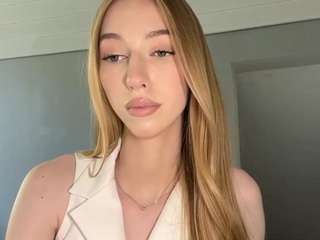 laraethurrell