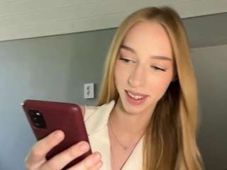 laraethurrell