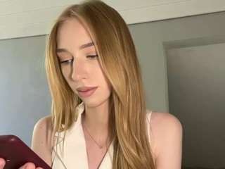 laraethurrell 