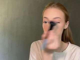 laraethurrell