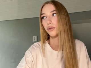 laraethurrell