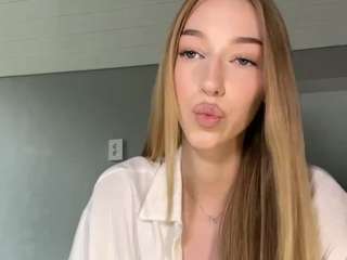 laraethurrell