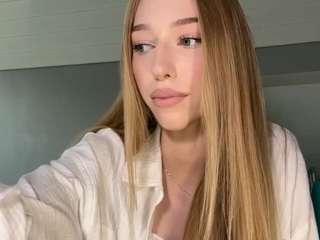laraethurrell