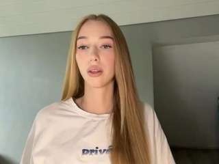 laraethurrell
