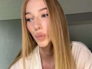 laraethurrell