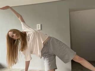 laraethurrell