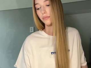 laraethurrell