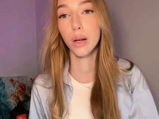 laraethurrell's live room