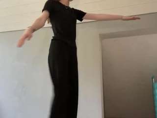 laraethurrell