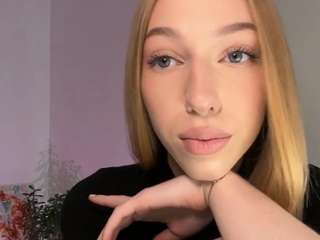 laraethurrell