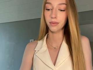 laraethurrell