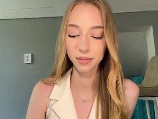 laraethurrell