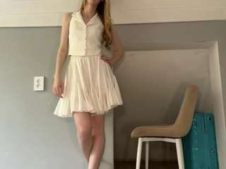 laraethurrell