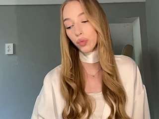 laraethurrell