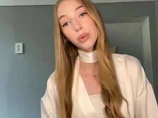 laraethurrell