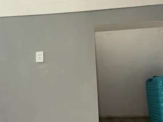 laraethurrell