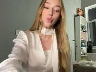 laraethurrell