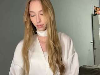 laraethurrell