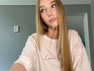 laraethurrell