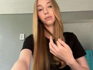 laraethurrell
