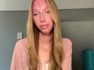 laraethurrell