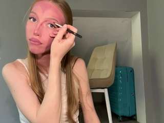 laraethurrell