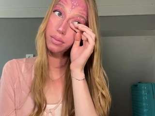 laraethurrell