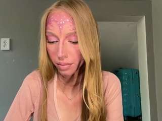 laraethurrell