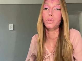 laraethurrell