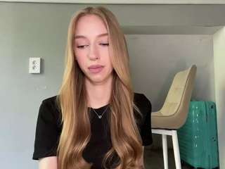 laraethurrell
