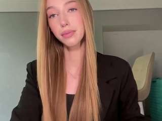 laraethurrell