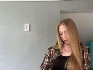 laraethurrell