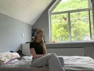 laraethurrell