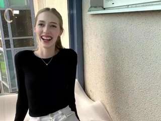 laraethurrell