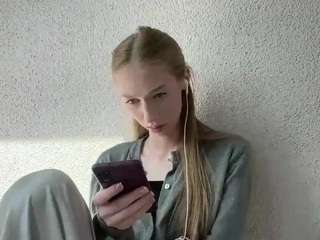 laraethurrell
