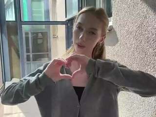 laraethurrell