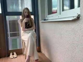 laraethurrell