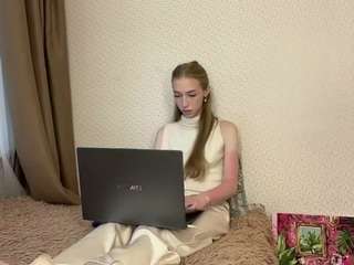 laraethurrell