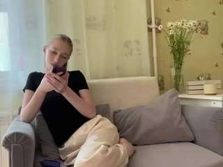 laraethurrell